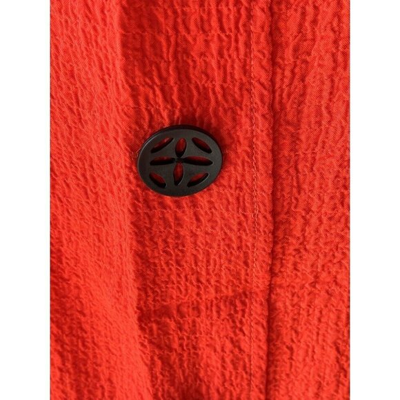 Ali Miles Size 1X Bright Orange Decorative Button Popcorn Textured Crinkle Top - Picture 7 of 8